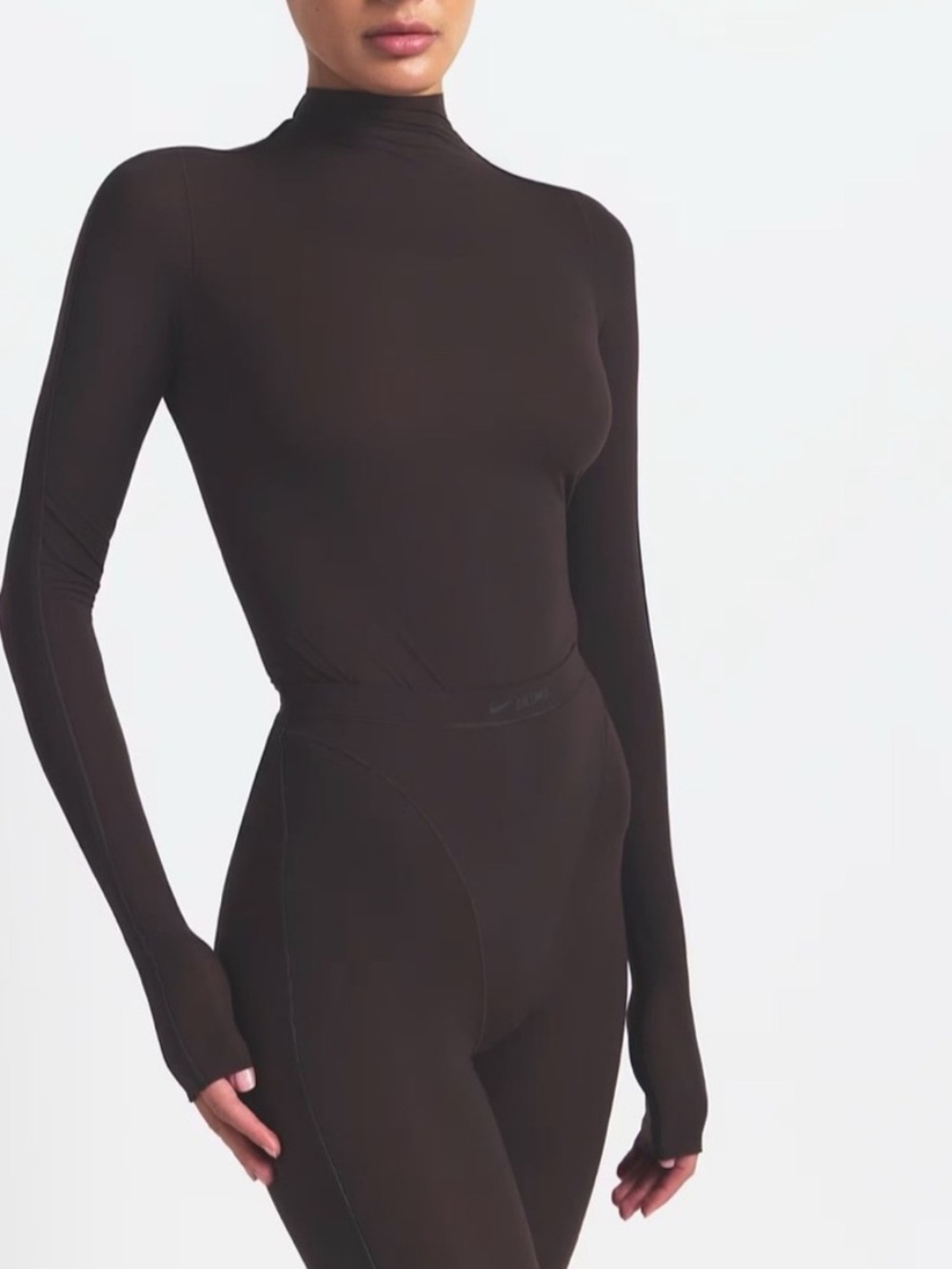 HTF! SKIMS NIKE WEIGHTLESS LAYERS MOCK NECK LONG SLEEVE TOP DARK ROAST S